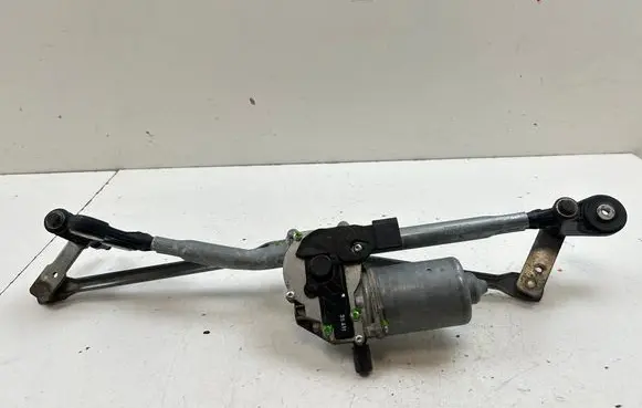 BMW X5 E70 Front wiper linkage and motor 7200535