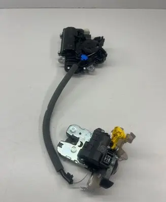 Seat Ateca Tailgate/trunk/boot lift motor 5TA827887C 090819 000219