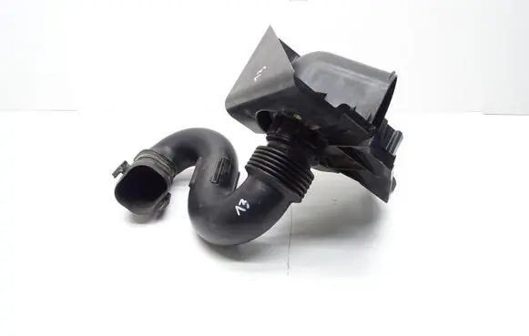 Opel Vivaro Air intake hose/pipe 960150246R 22.12.25
