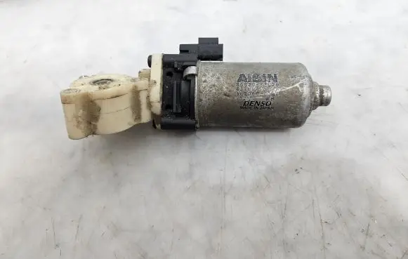 Toyota Avensis T250 Seat adjustment motor 8582033020