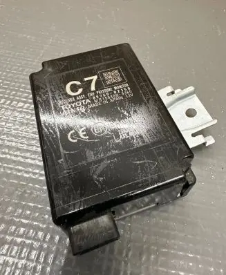 Toyota Auris E180 Tire pressure control unit 8976002150 10R038102