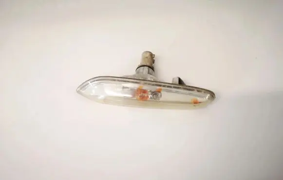 BMW 3 E46 Front fender indicator light 8382104