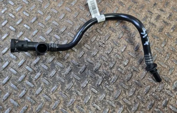 BMW 3 G20 G21 Vacuum line/pipe/hose 8678029