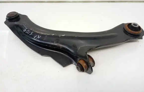 Renault Zoe Front lower control arm/wishbone