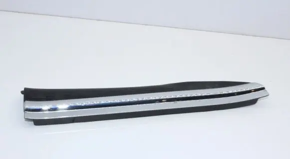 Mercedes-Benz CLS C219 Other sill/pillar trim element A2196800735