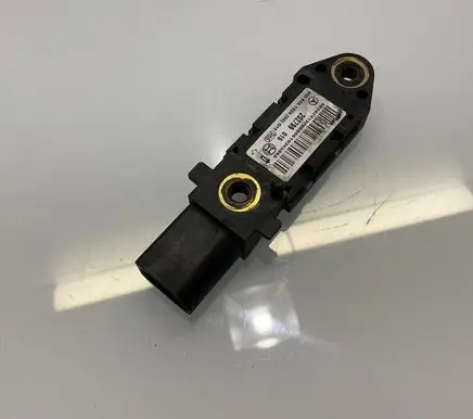 Mercedes-Benz E W211 Airbag deployment crash/impact sensor 0028201326 A0028201326