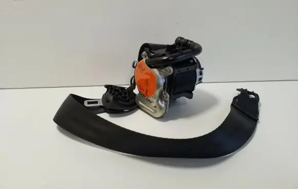 Skoda Superb B8 (3V) Front seatbelt 3V0857701C
