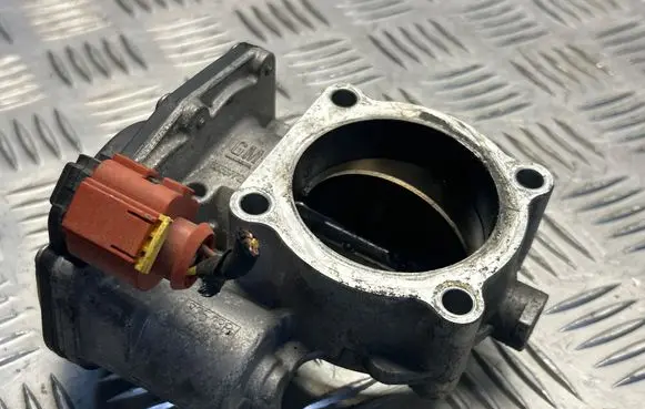 Opel Mokka Throttle valve 50569200