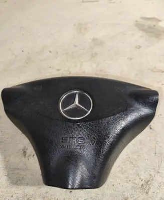 Steering wheel airbag