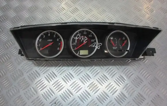 Nissan Primera Speedometer (instrument cluster) AV703