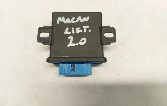 Porsche Macan (95B) Light module LCM 5DF008886