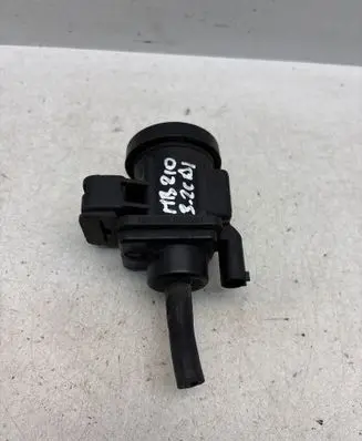 Mercedes-Benz E W210 Turbo solenoid valve 4715396 A0005450427