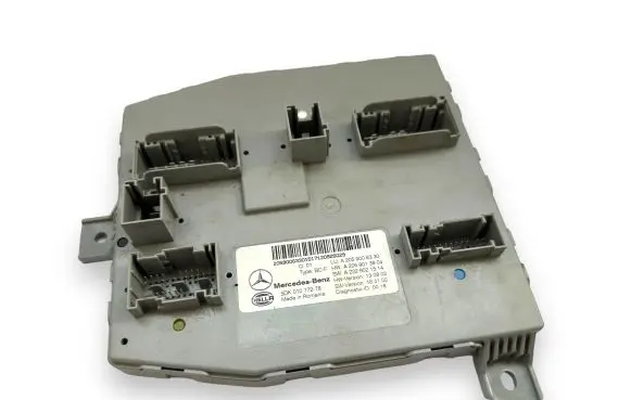Mercedes-Benz C W205 Comfort/convenience module A2059006330 A2059013904 A2229021514