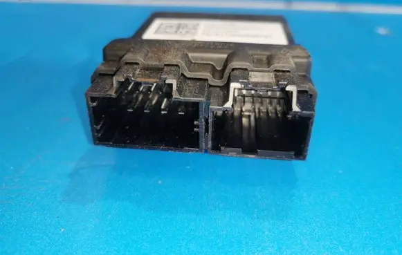 Opel Astra K Seat heating relay 4200000000000N 13511700 421313526