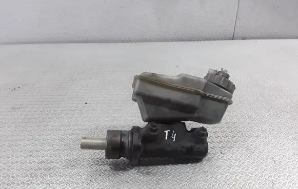 Volkswagen Transporter - Caravelle T4 Master brake cylinder 701611303A