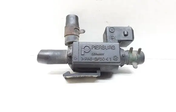 Volvo XC90 Turbo solenoid valve 30670448 72224011
