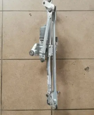 Audi Q5 SQ5 Front wiper linkage and motor 8R1955023D
