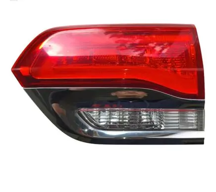 Jeep Grand Cherokee Tailgate rear/tail lights P68110046AF 68110046AF