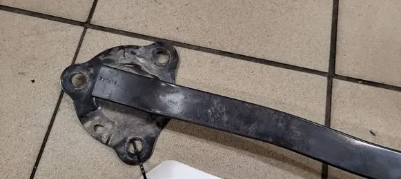 Volvo V40 Front strut bar 31298286