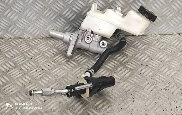 Toyota Yaris Master brake cylinder 033508-877611