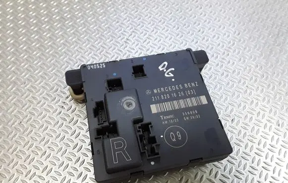 Mercedes-Benz E W211 Door control unit/module 2118201626