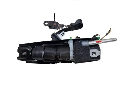 Volvo XC70 Front seatbelt 6063882H0D NAL0811030121
