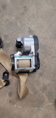 Mercedes-Benz ML W164 Front seatbelt A2118600688