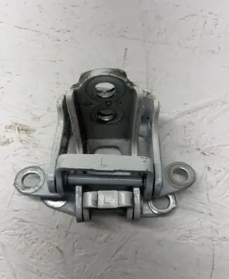 Nissan Juke II F16 Rear door hinge set 