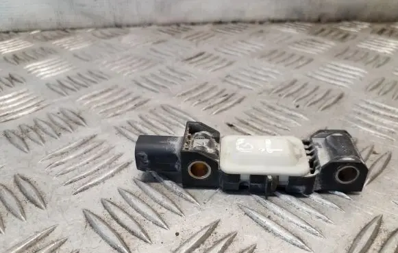 Jeep Grand Cherokee (WK) Airbag deployment crash/impact sensor 04671779AC