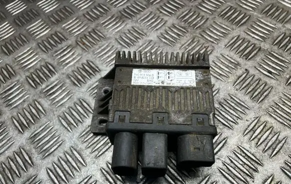 Volkswagen Transporter - Caravelle T5 Coolant fan relay 898096000