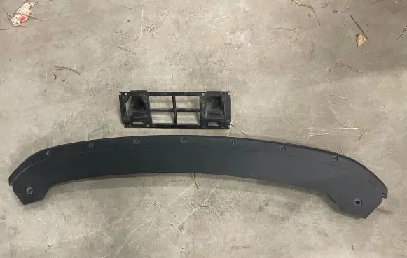 Ferrari California F149 Front bumper lip 