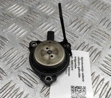 Mercedes-Benz CLS C218 X218 Camshaft pulley/ VANOS A2761560490