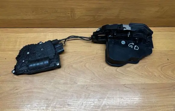 BMW 7 F01 F02 F03 F04 Rear door soft close latching motor 4154309800 718568