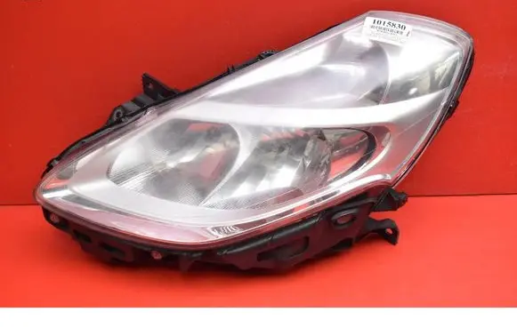 Renault Clio III Headlight/headlamp 8200892493