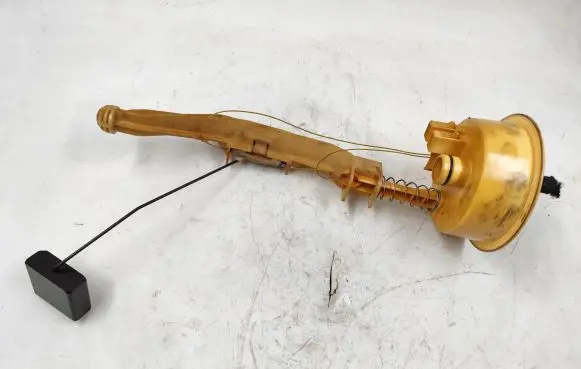 BMW X5 E53 Fuel level sensor 6763829