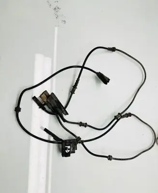 Mercedes-Benz B W246 W242 ABS brake wheel speed sensor A0315457428 17945 921545