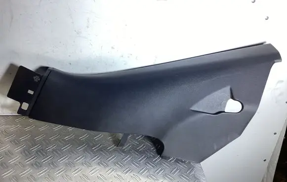 Porsche Cayenne (92A) (C) pillar trim 7P0867765