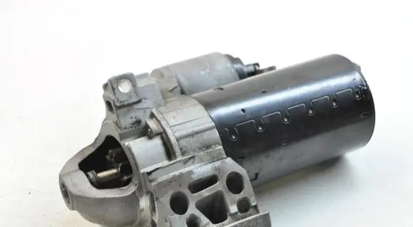 BMW 5 F10 F11 Starter motor 8574102
