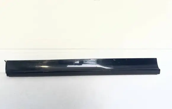 Porsche Cayenne (9Y0 9Y3) Front door trim (molding) 9Y0837095C