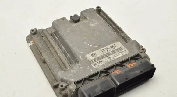 Skoda Octavia Mk1 (1U) Engine control unit/module ECU 03G906016F