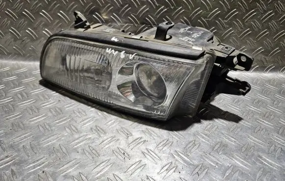 Mazda Xedos 9 Headlight/headlamp 68432 68431