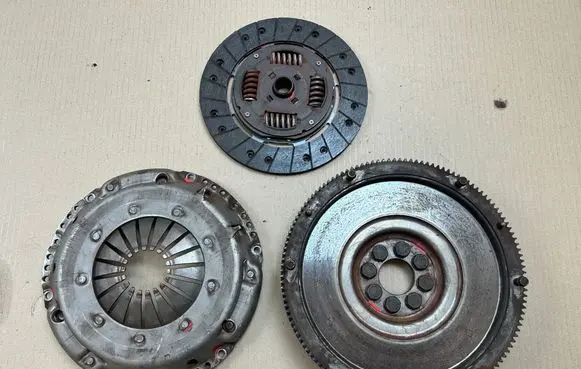 Volkswagen Transporter - Caravelle T4 Clutch set kit 074105273D 3082231031 1878043141