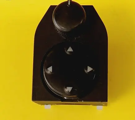 Wing mirror switch