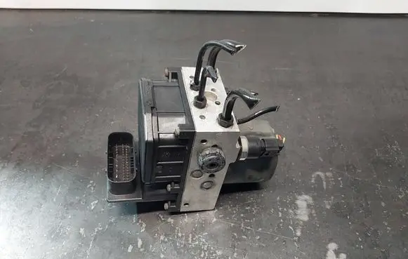 Volkswagen PASSAT B5.5 ABS Pump 4B0614517G 0265950055
