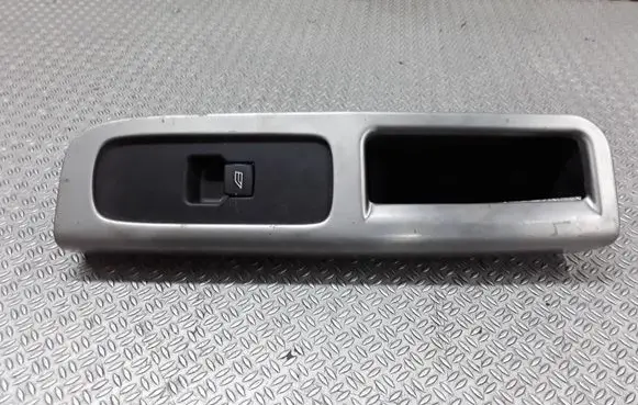 Volvo S40 Electric window control switch 30774162