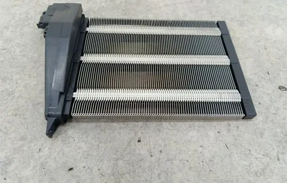Volkswagen PASSAT B6 Air conditioning (A/C) radiator (interior) 1K0963235E