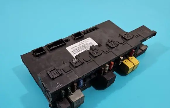 Mercedes-Benz C W203 Fuse box set 0025457801 IMPRK1372719