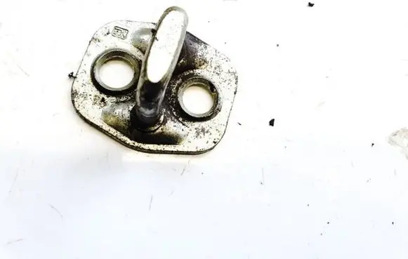 Nissan Primera Front door lock loop/hook striker 