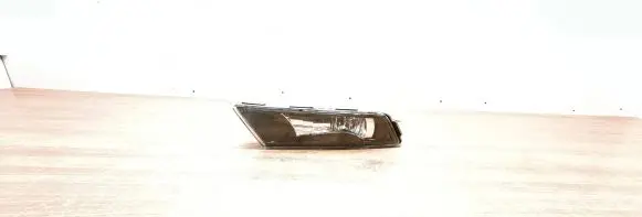 Skoda Superb B8 (3V) Front fog light 3V0941699