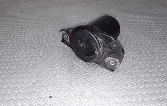 Vacuum air tank